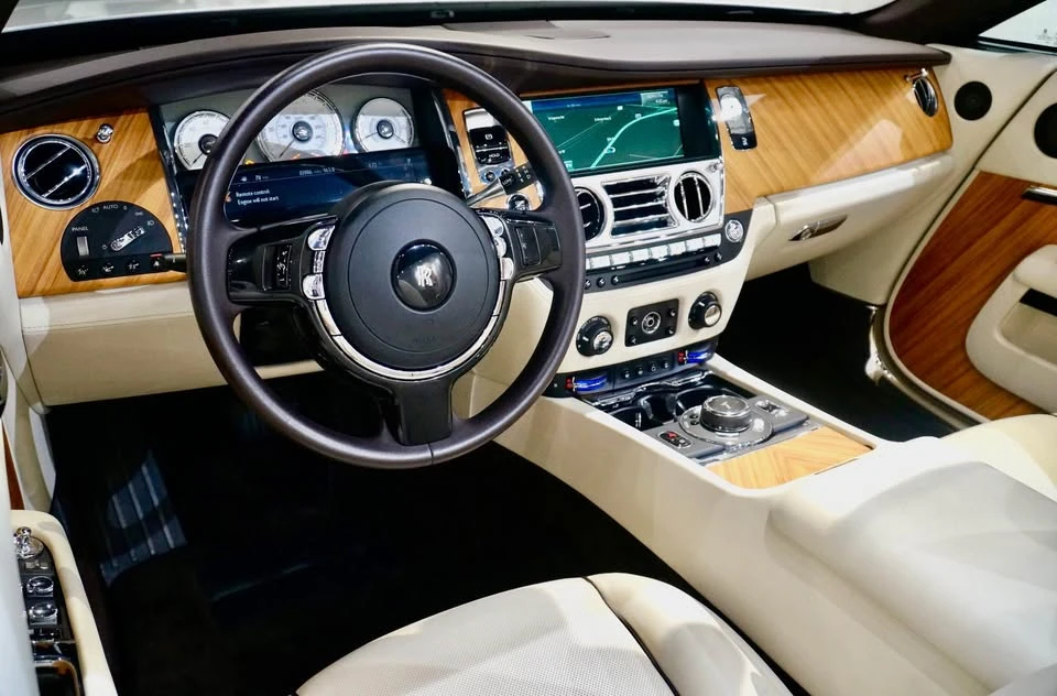 2016 Rolls-Royce Dawn - Image 8 of 20