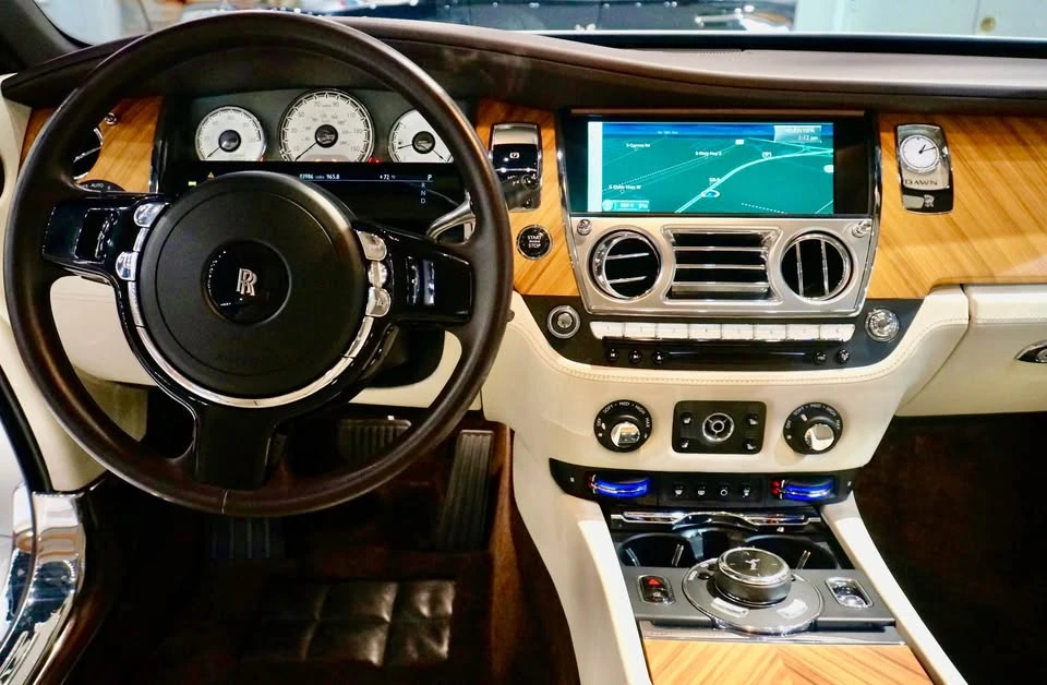 2016 Rolls-Royce Dawn - Image 9 of 20
