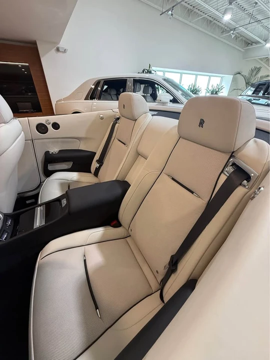 2016 Rolls-Royce Dawn - Image 9 of 21