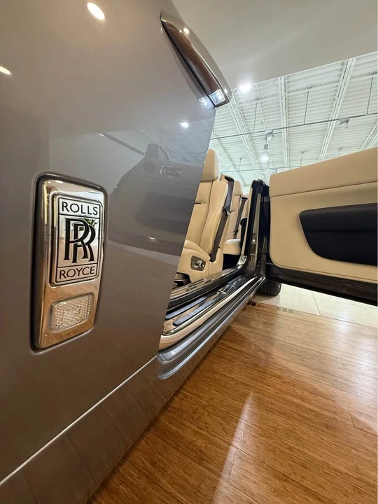 2016 Rolls-Royce Dawn - Image 11 of 21