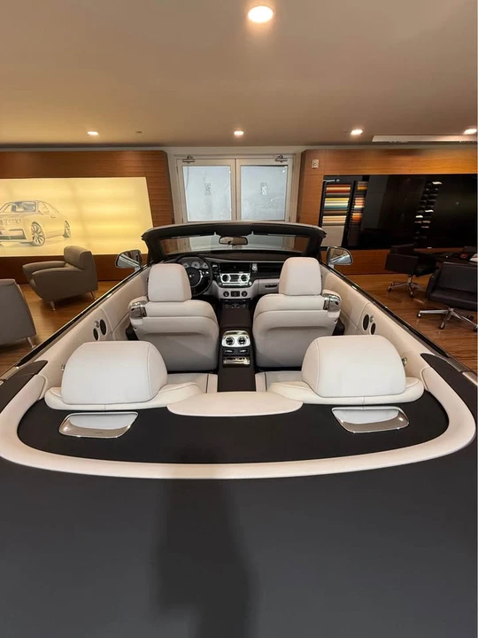2016 Rolls-Royce Dawn - Image 10 of 21