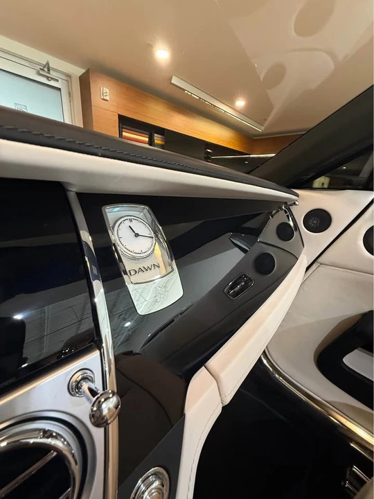 2016 Rolls-Royce Dawn - Image 17 of 21