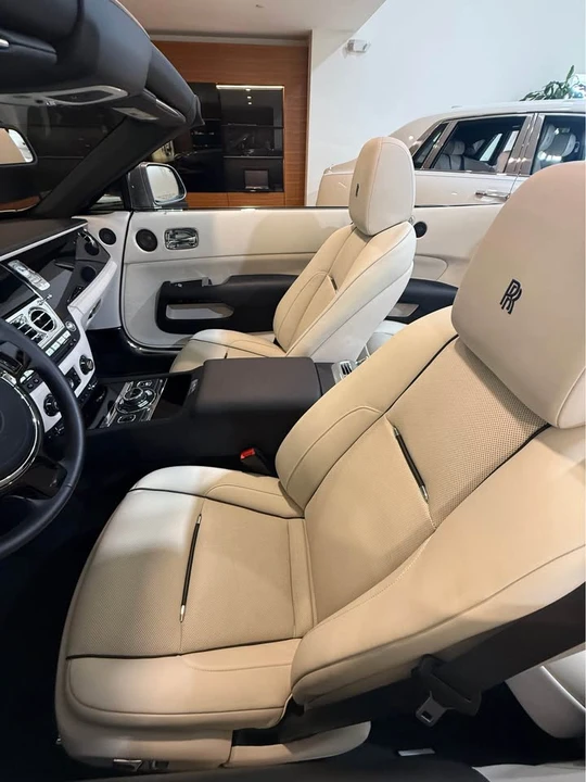 2016 Rolls-Royce Dawn - Image 8 of 21
