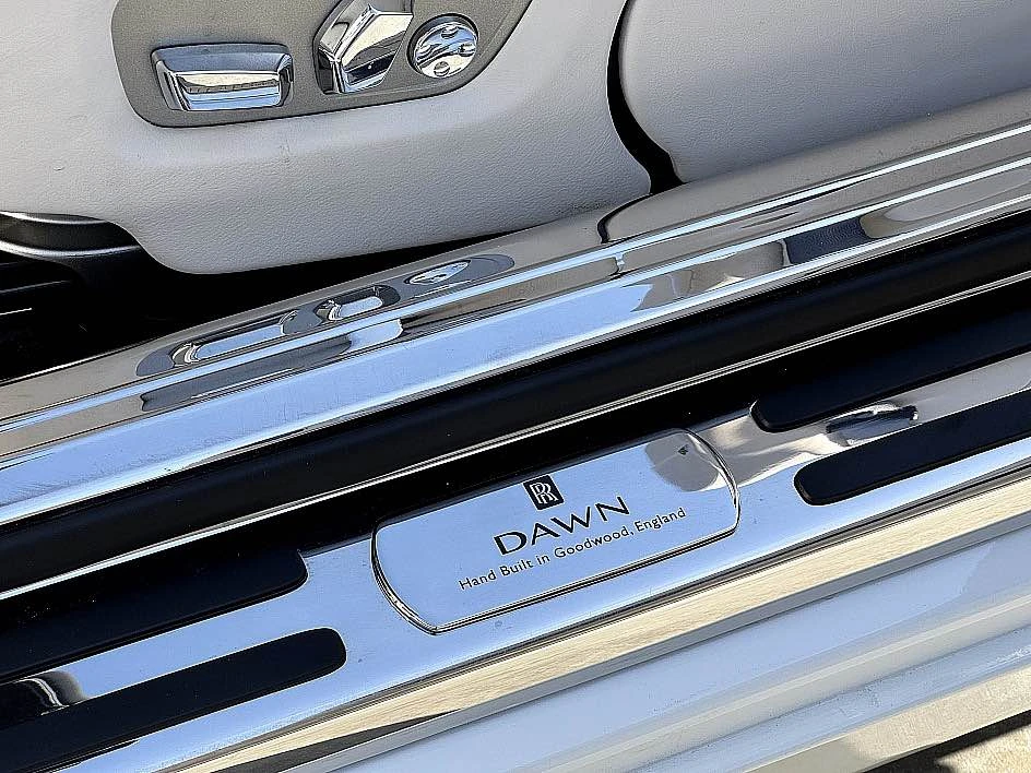2016 Rolls-Royce Dawn - Image 11 of 12