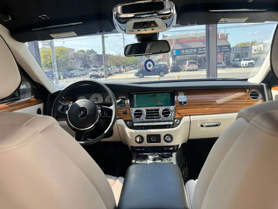 2016 Rolls-Royce Ghost 1st Gen - Image 13 of 18
