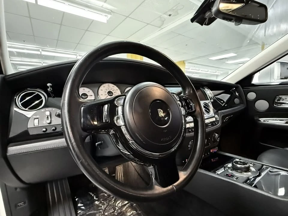 2016 Rolls-Royce Ghost 1st Gen - Image 9 of 20