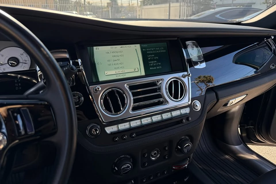 2016 Rolls-Royce Ghost 1st Gen - Image 15 of 20