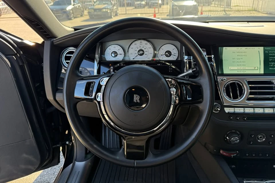 2016 Rolls-Royce Ghost 1st Gen - Image 12 of 20