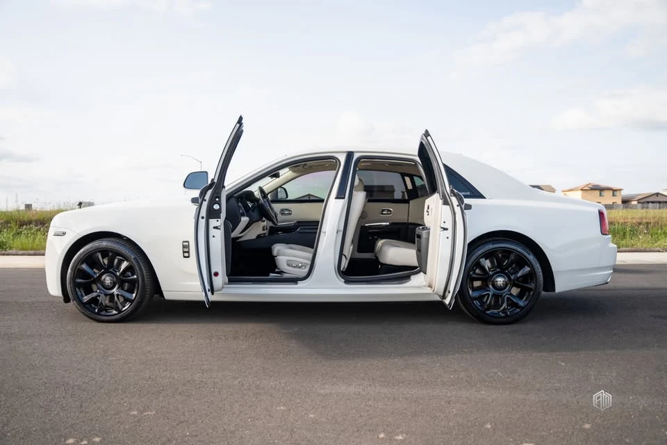 2016 Rolls-Royce Ghost 1st Gen - Image 8 of 8