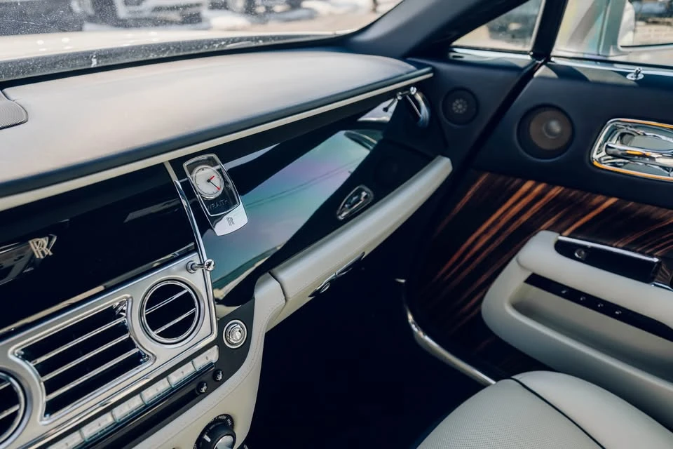 2016 Rolls-Royce Wraith 2nd Gen - Image 17 of 20