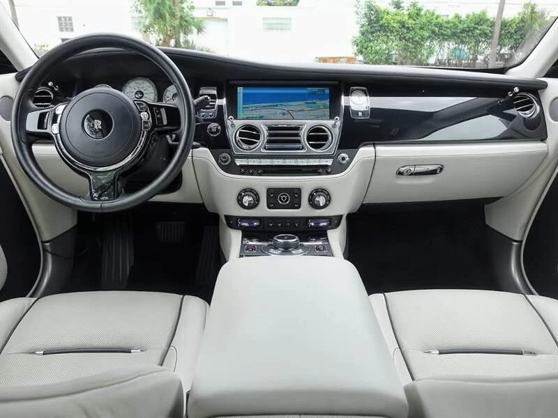2016 Rolls-Royce Wraith 2nd Gen - Image 9 of 12