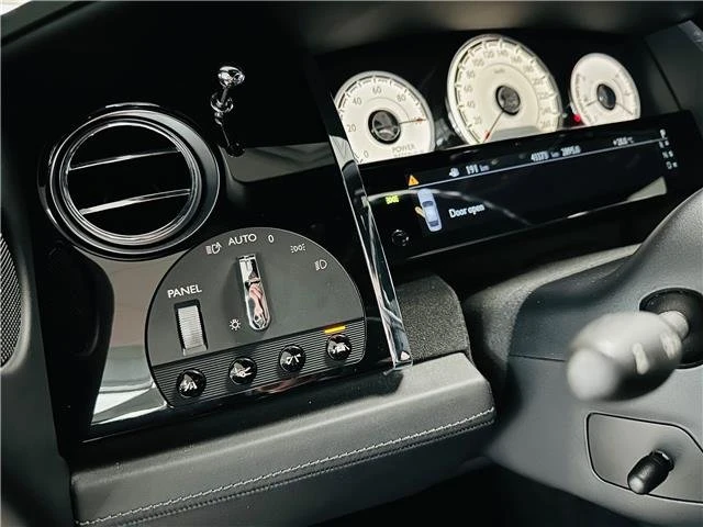 2016 Rolls-Royce Wraith 2nd Gen - Image 18 of 19