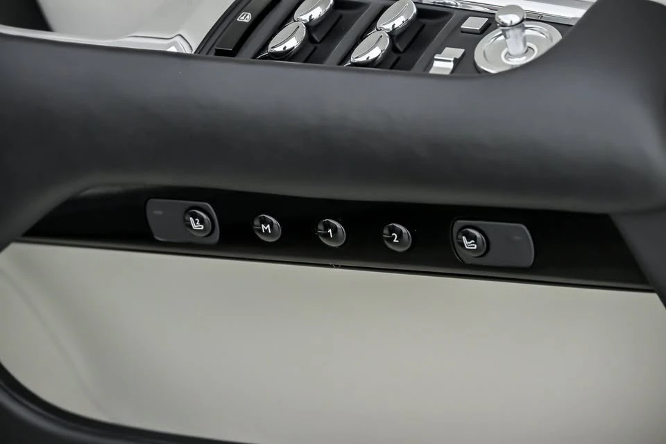 2016 Rolls-Royce Wraith 2nd Gen - Image 19 of 20
