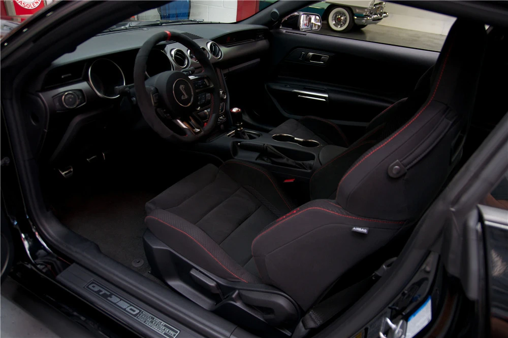 2016 Shelby GT350 - Image 4 of 5