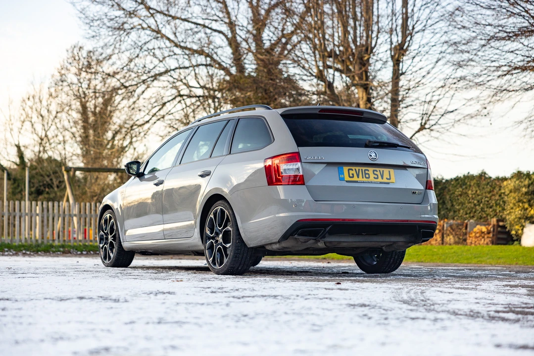 2016 Skoda - Image 8 of 31