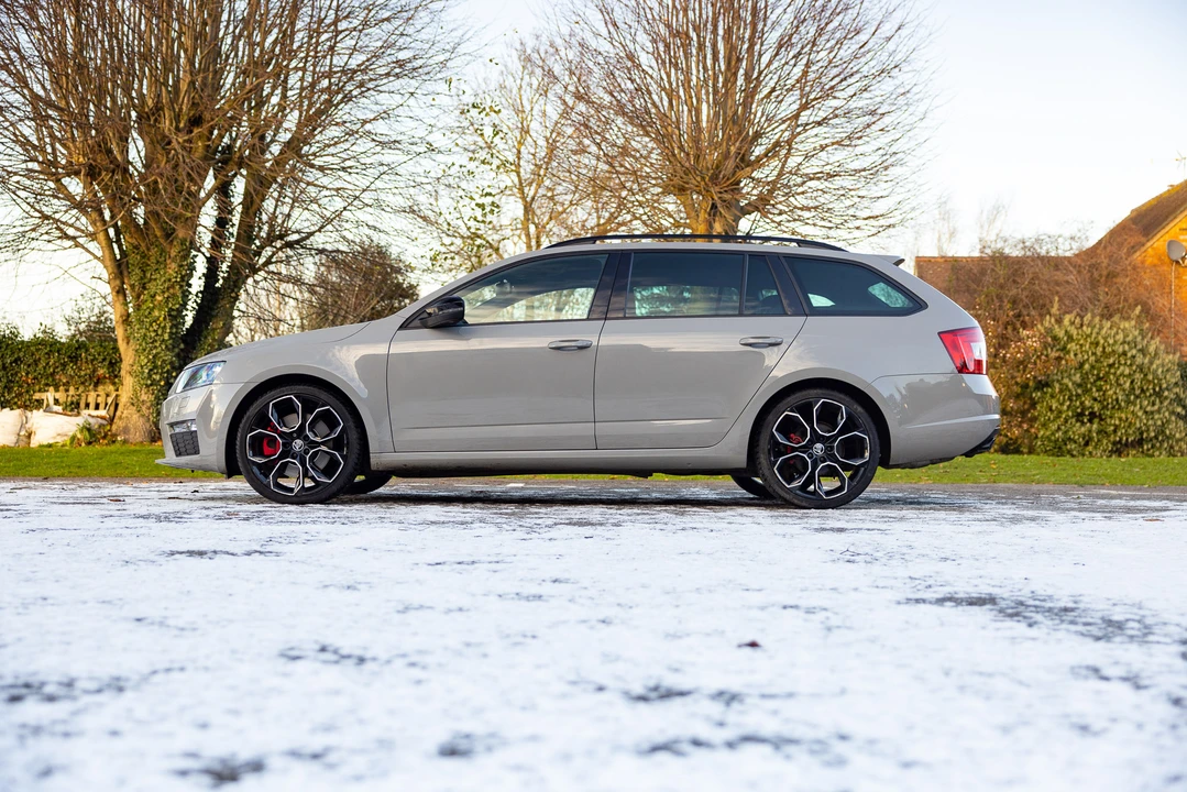 2016 Skoda - Image 9 of 31