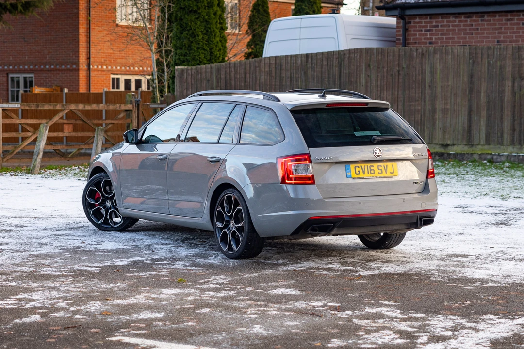 2016 Skoda - Image 25 of 31