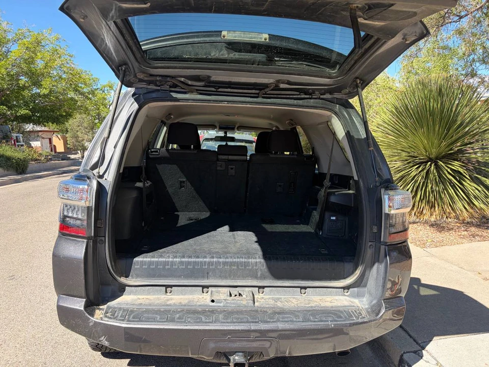 2016 Toyota 4Runner 5th Gen - Image 5 of 9