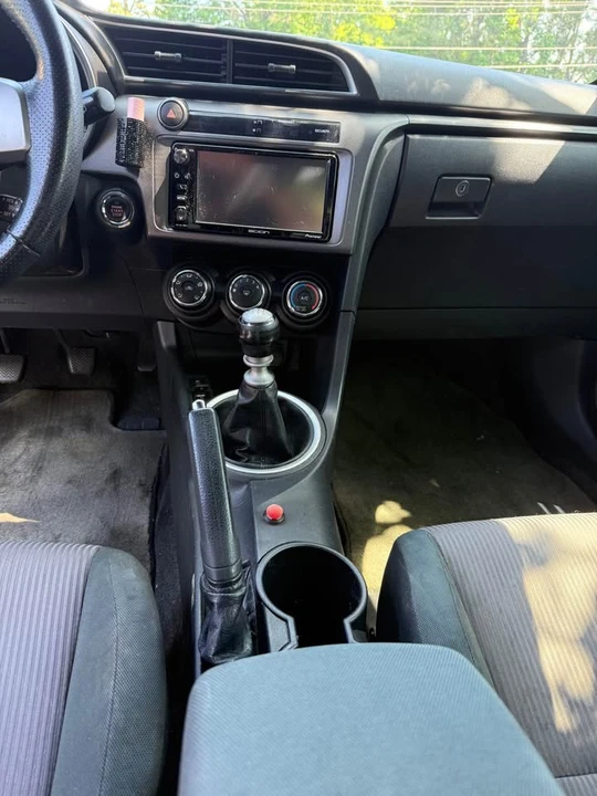 2016 Scion tC - Image 5 of 6