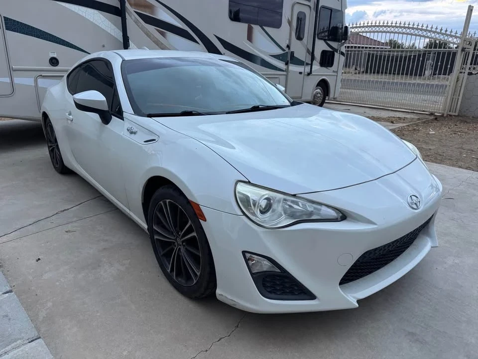 2016 Scion FR-S - Image 2 of 8