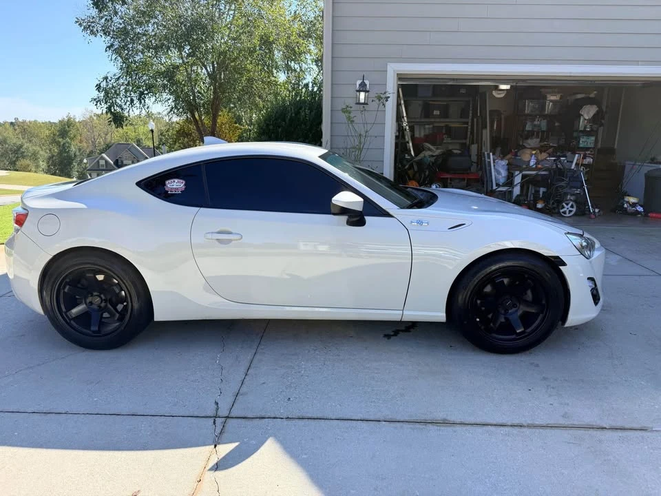 2016 Scion FR-S - Image 3 of 17