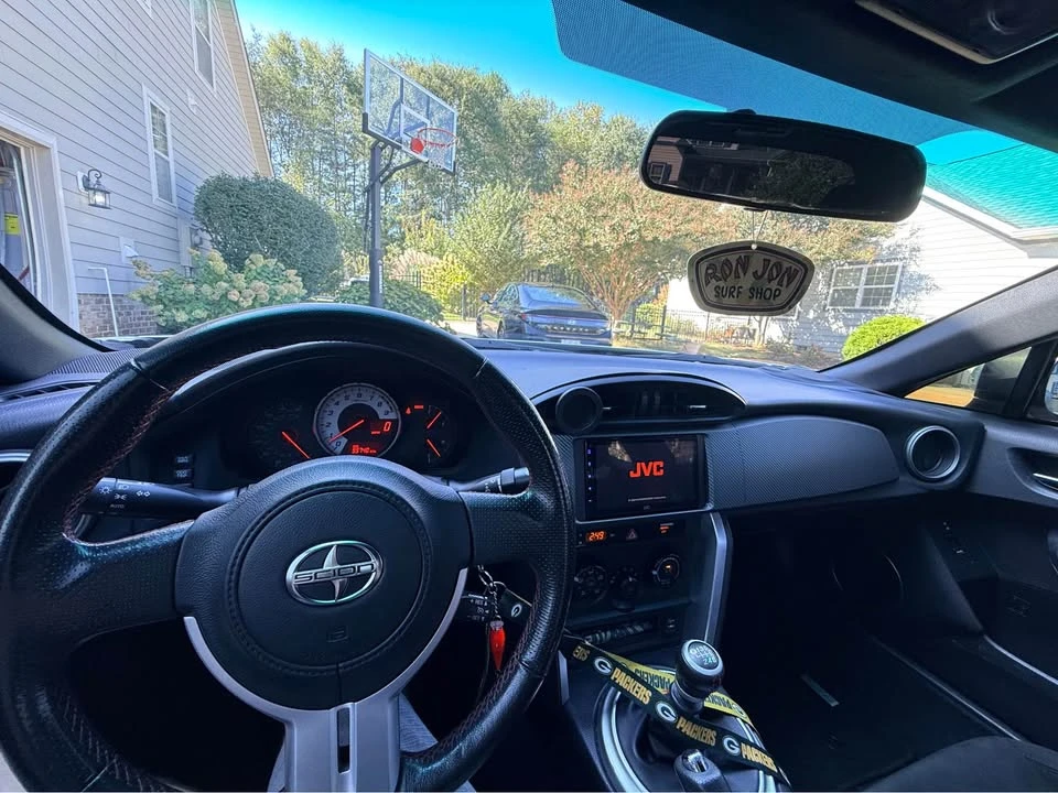 2016 Scion FR-S - Image 8 of 17