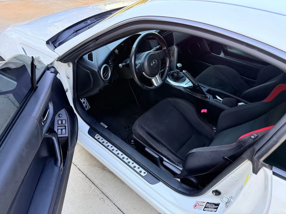 2016 Scion FR-S - Image 7 of 17