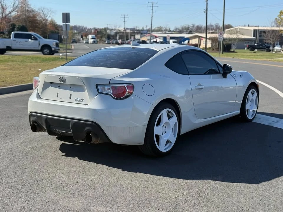 2016 Scion FR-S - Image 4 of 10