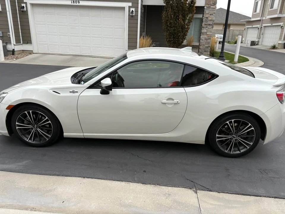 2016 Scion FR-S - Image 9 of 14