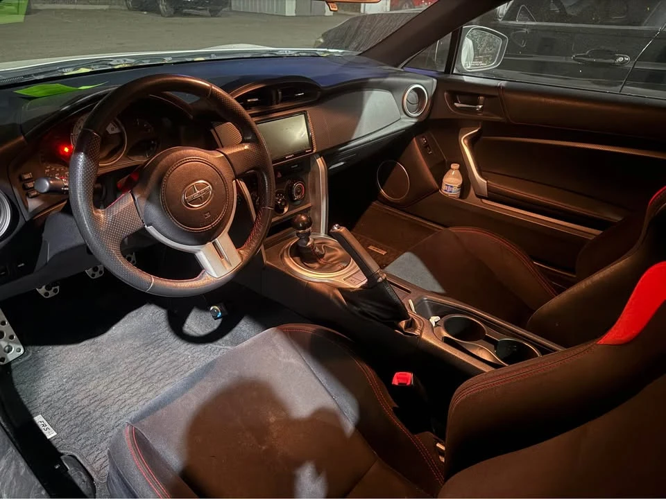 2016 Scion FR-S - Image 8 of 13