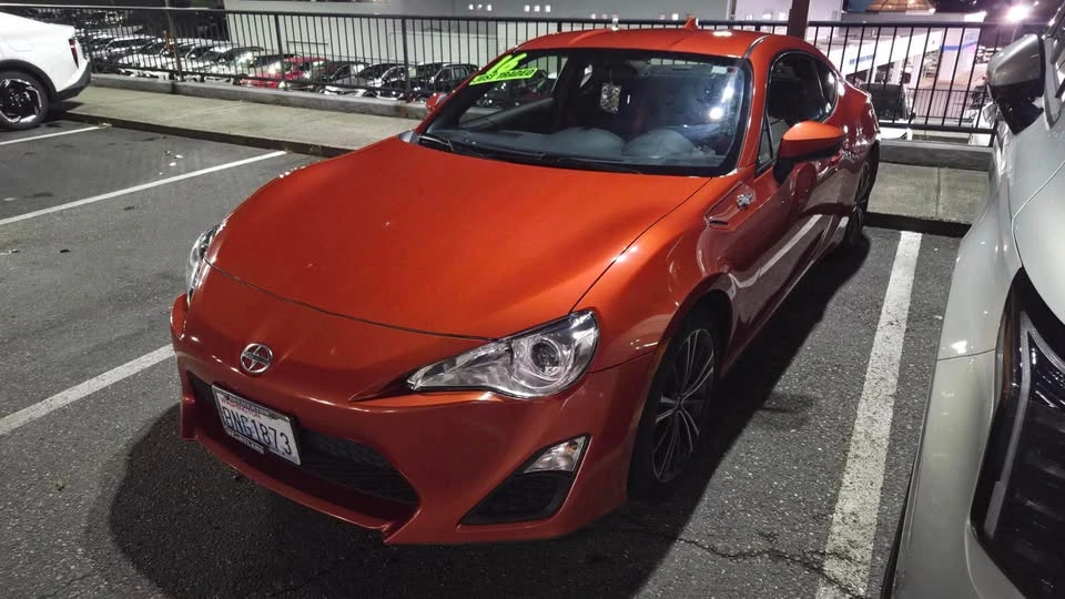 2016 Scion FR-S - Image 2 of 4