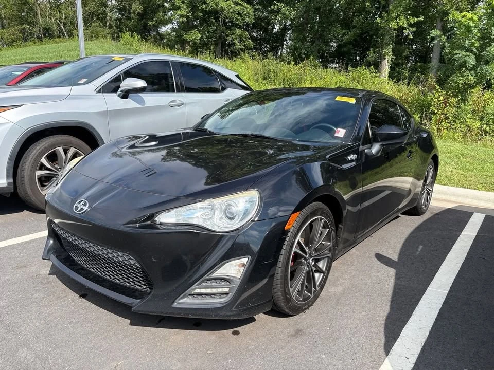 2016 Scion FR-S - Image 3 of 8