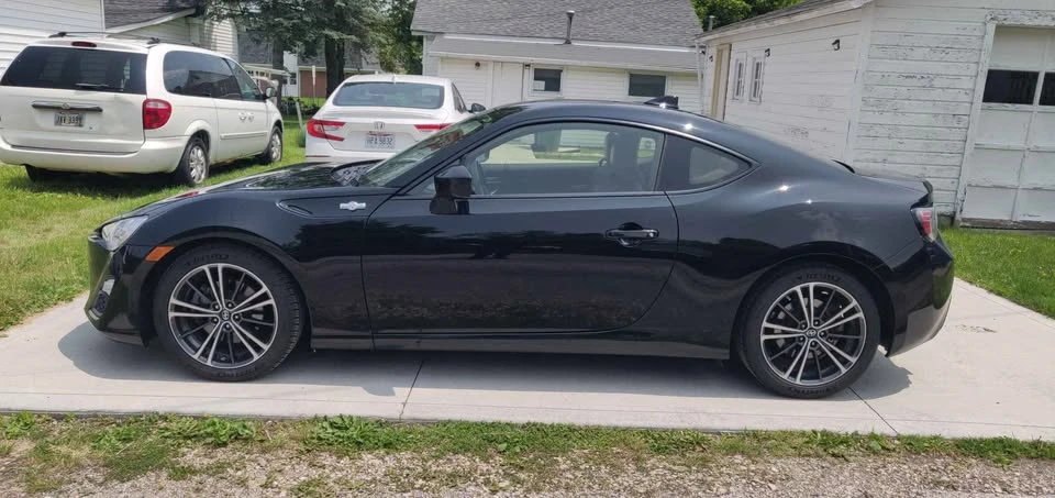 2016 Scion FR-S - Image 2 of 7