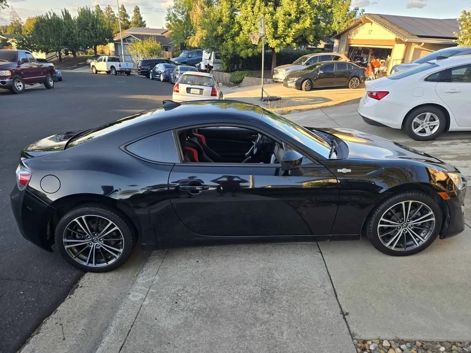 2016 Scion FR-S - Image 4 of 12