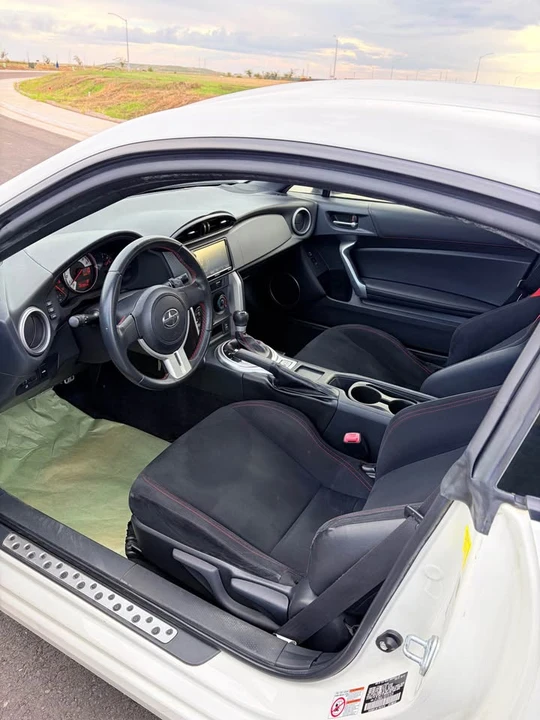 2016 Scion FR-S - Image 6 of 12
