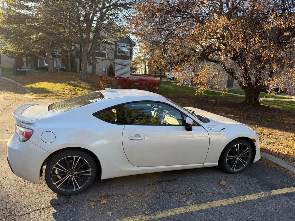 2016 Scion FR-S - Image 2 of 5