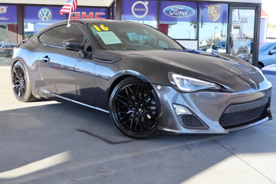 2016 Scion FR-S - Image 2 of 16
