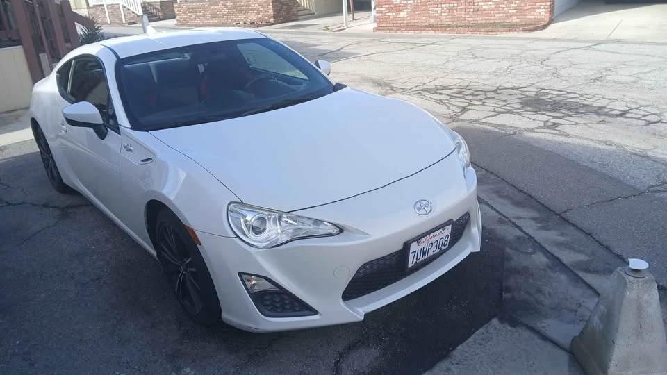 2016 Scion FR-S - Image 4 of 10
