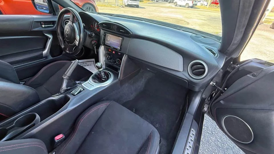 2016 Scion FR-S - Image 9 of 10