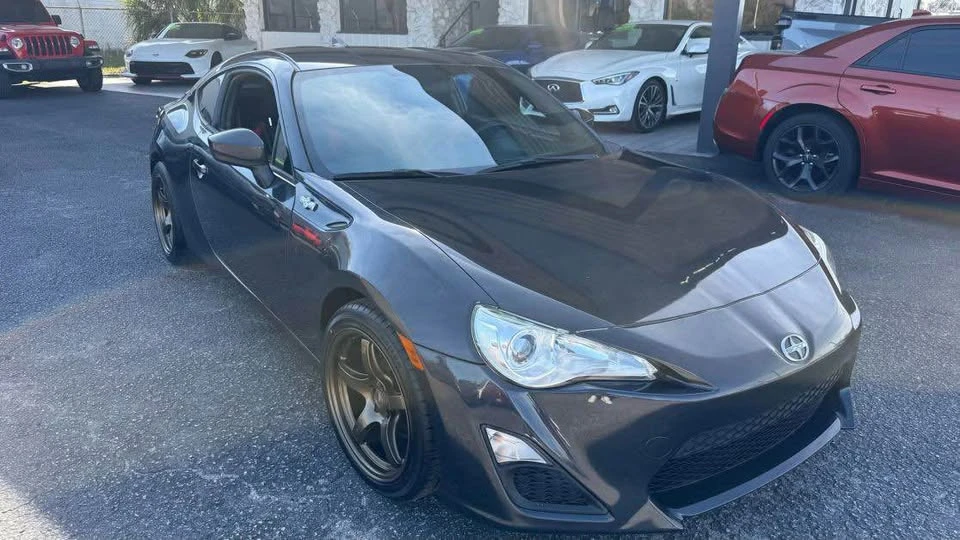 2016 Scion FR-S - Image 2 of 10