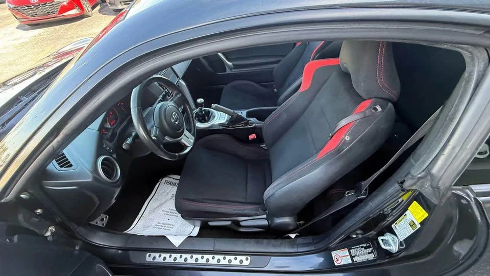 2016 Scion FR-S - Image 7 of 10