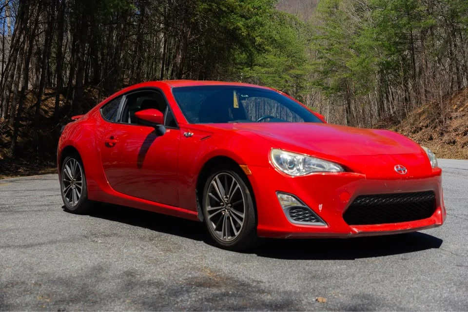 2016 Scion FR-S - Image 2 of 9