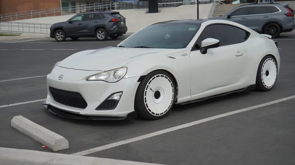 2016 Scion FR-S - Image 2 of 6