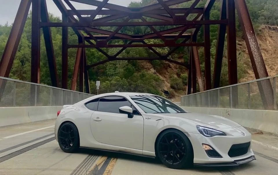 2016 Scion FR-S - Image 2 of 15