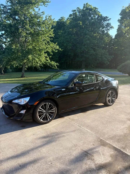 2016 Scion FR-S - Image 2 of 11