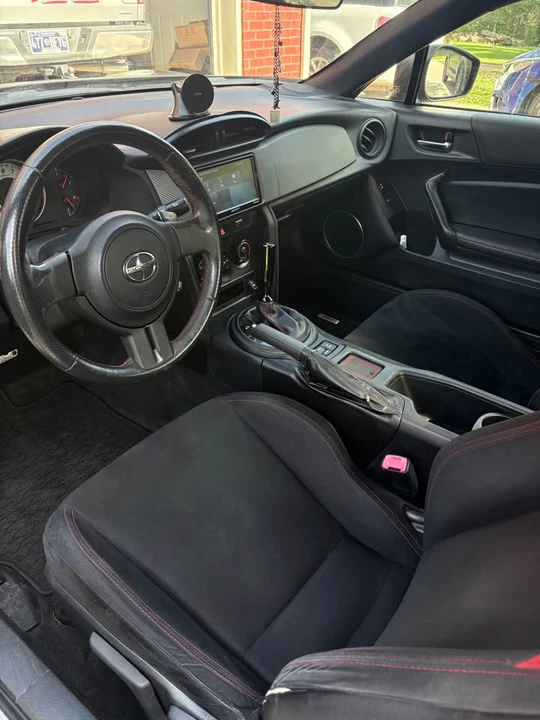 2016 Scion FR-S - Image 5 of 11