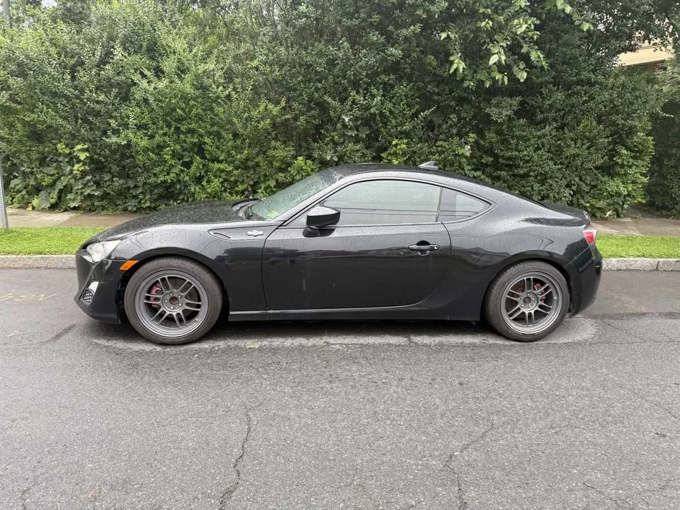 2016 Scion FR-S - Image 4 of 10