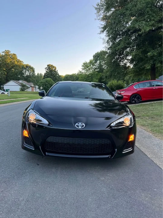 2016 Scion FR-S - Image 2 of 17