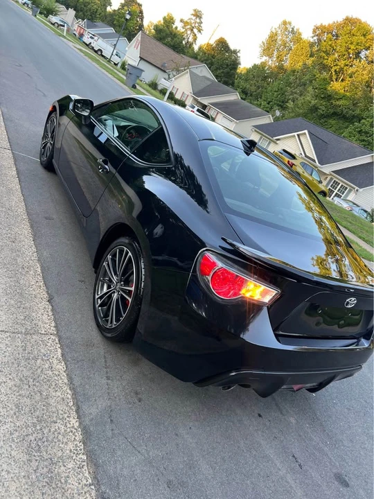 2016 Scion FR-S - Image 6 of 17