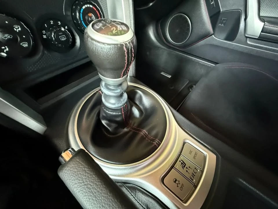 2016 Scion FR-S - Image 12 of 18